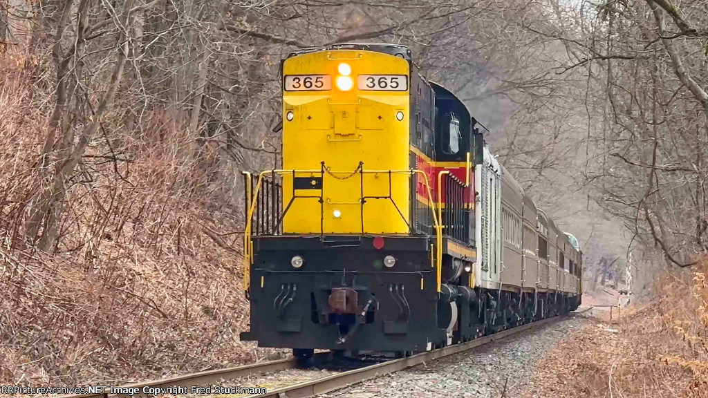 CVSR 365 heads toward Lower Hickory St. in the distance.